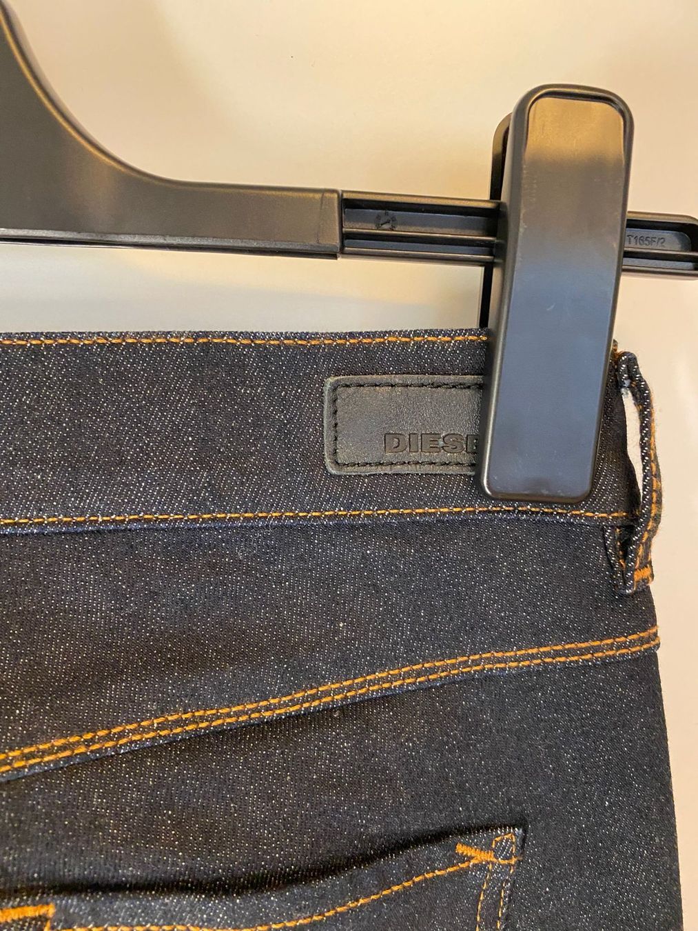 Diesel Jeans: Diesel Jeans Damen W25 L30 – Gebraucht aus Frauenfeld von LIL_NA 3