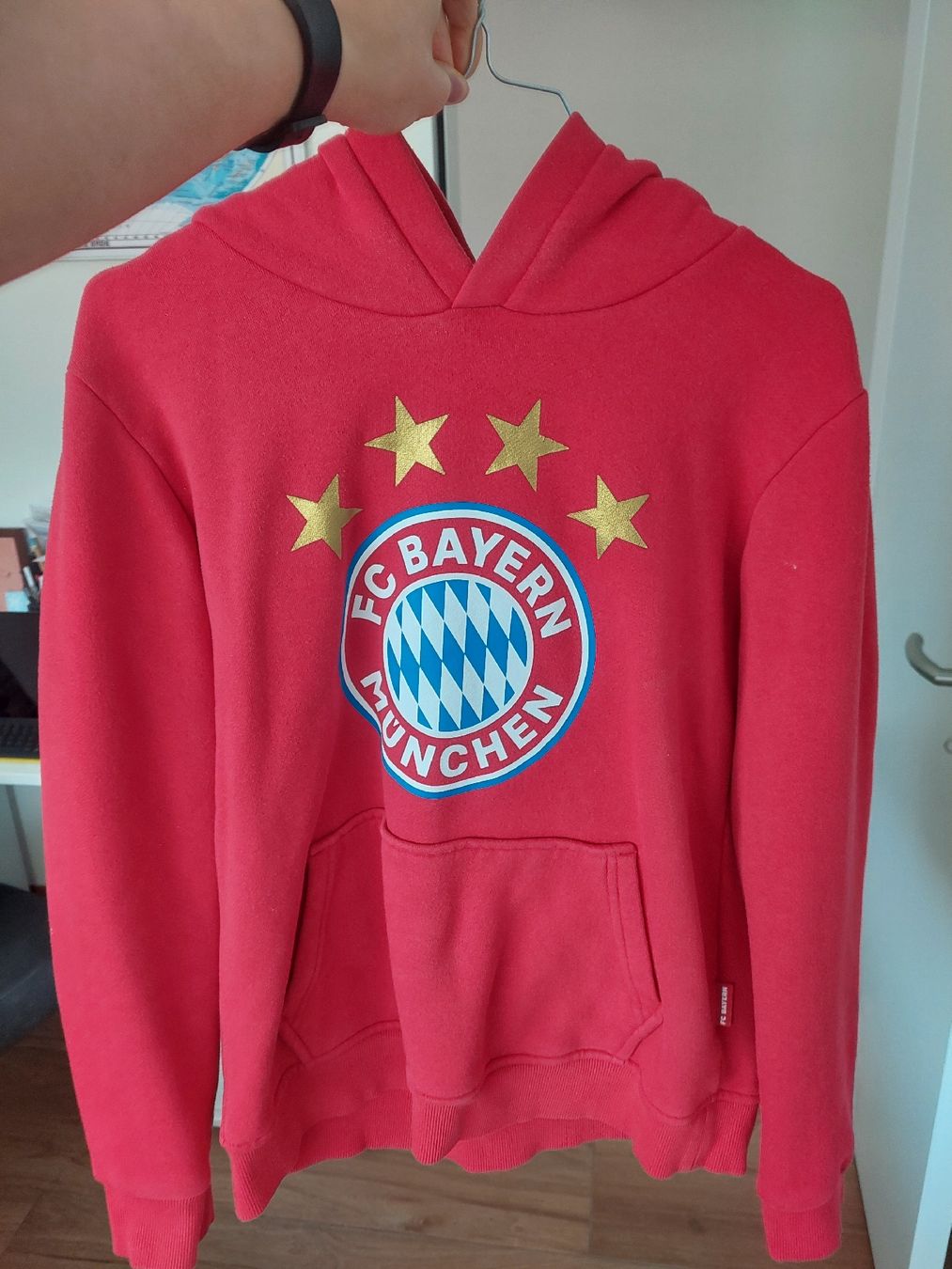Pullover & Sweatshirts: Bayern Pullover Grösse 164 – Gebraucht aus Gibswil von jibbi01