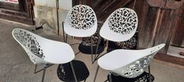 Designer Stühle Beine verchromt spezielle Verzierungen