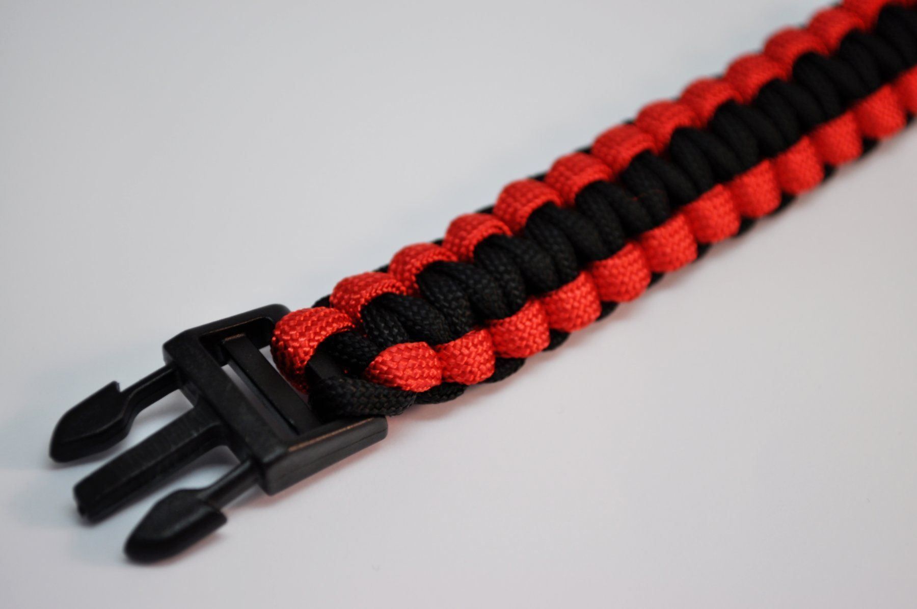 Bracciali & Braccialetti: Paracord Rettungseil, Notseil – Nuovo e nell'imballaggio originale da Courlevon venduto da HotSaleandPrice 3