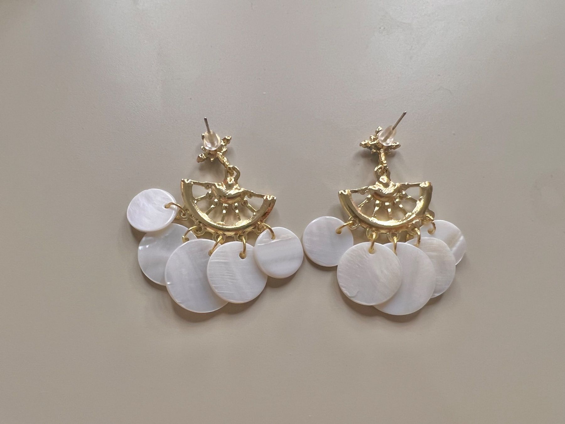 Ohrringe & -stecker: Multicolor drop earrings – Neu (gemäss Beschreibung) aus Genève von Ballpencase 2