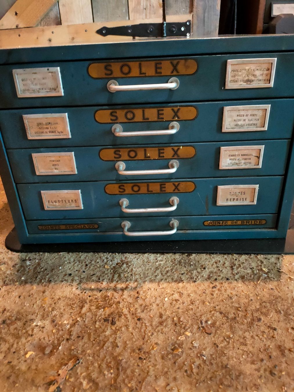 Solex Tous les outils: Meuble solex oldtimer – D'occasion à Bretonnières par Minigab