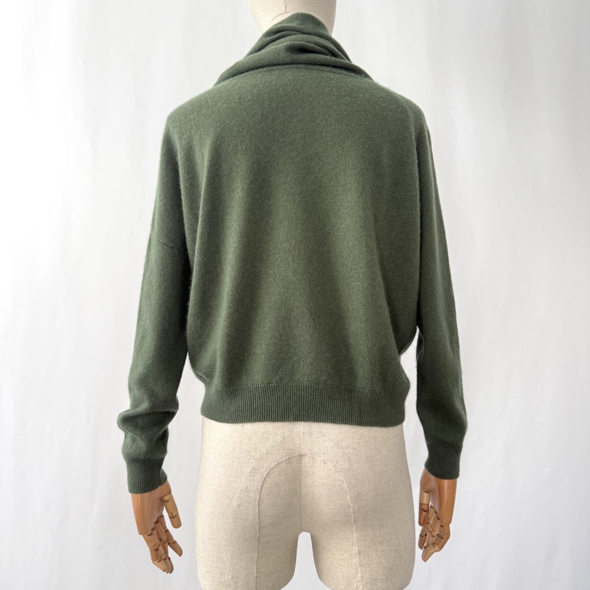 FTC Maglioni & Felpe: FTC Cashmere & Lyocell Pullover – Nuovo (secondo la descrizione) da Emmen venduto da Colette-Juliette 3