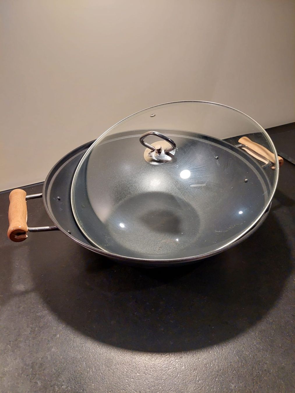 Padelle: WOK mit Holzgriffen | Durchmesser 34 cm – Usato da Witterswil venduto da AnetteK 3