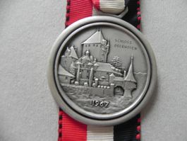 Medaille Oberhofen am See Bern BE Schloss im Jahr 1967