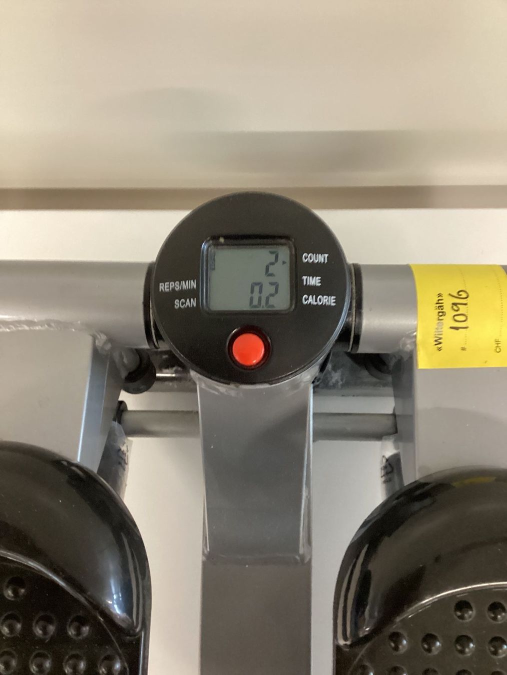 Hometrainer: Fitness Mini-Stepper mit Display -Wiitergäh – Nuovo (secondo la descrizione) da Zug venduto da GGZatWork 4