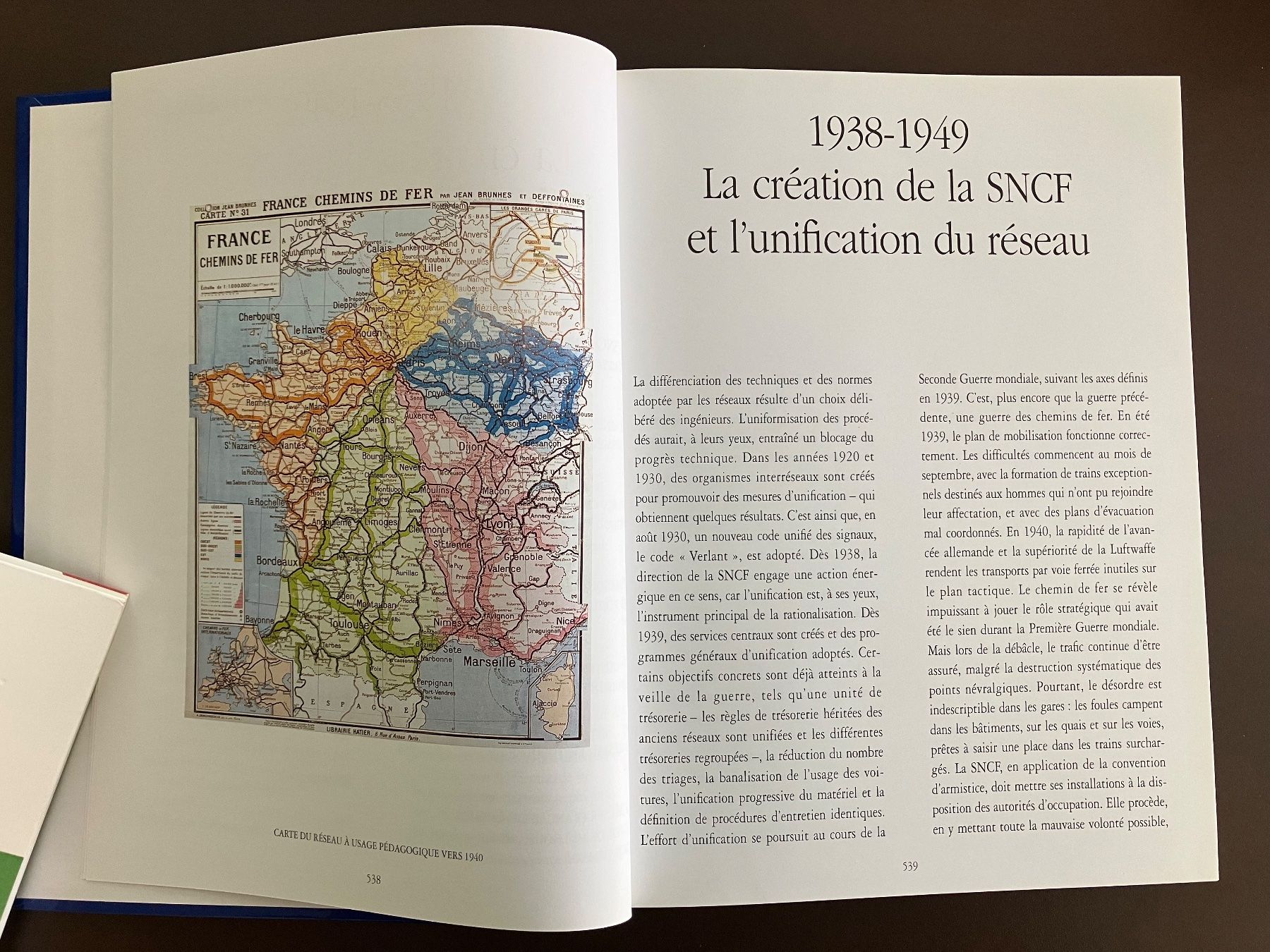 Libri: Bahn - SNCF - chemins de fer français – Usato da Menziken venduto da timbuktu1001 1