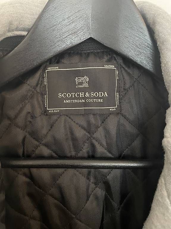 Vestes: Scotch & Soda Lederjacke – D'occasion à Zürich par Lara.01 2