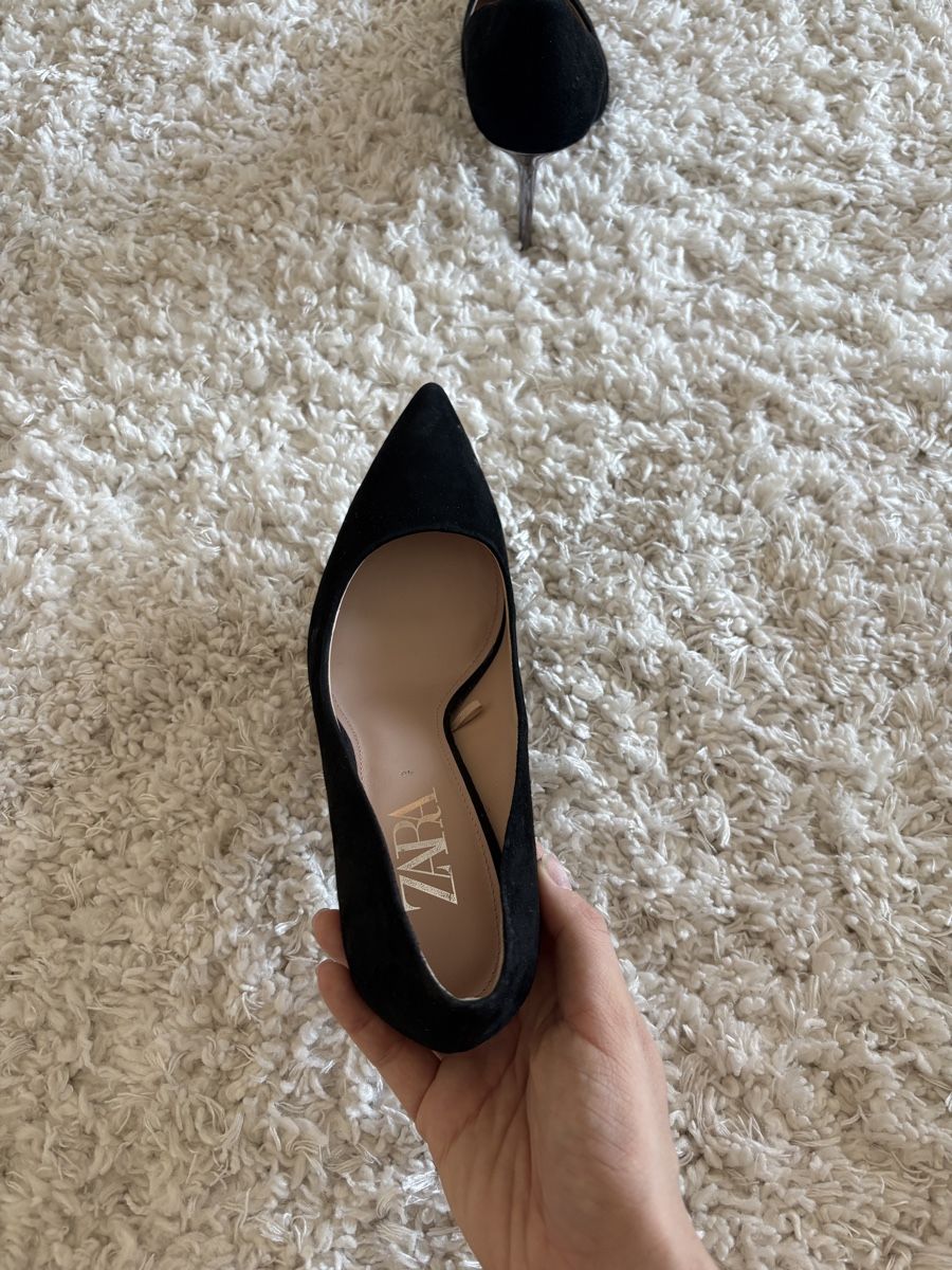 Damenschuhe: Damen Pumps Schwarz Grösse 40 spitz – Neu (gemäss Beschreibung) aus Nürensdorf von vlr_tky25 2