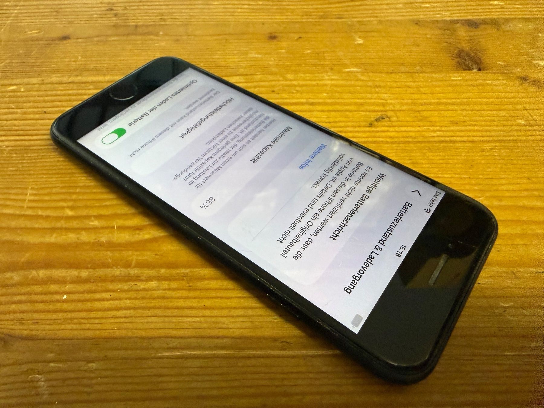 Apple Portables: iPhone SE 2. Gen 64GB – D'occasion à Siebnen par icrservicesolutions 1