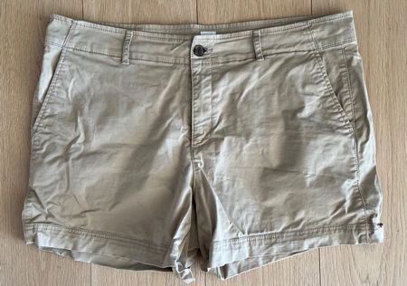 Gap Shorts beige Gr. US 16 (46)