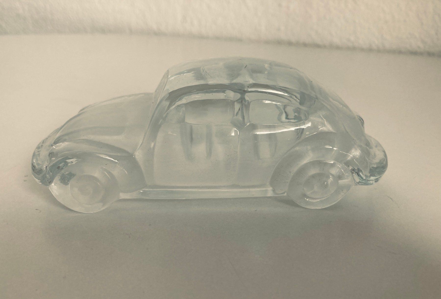 Volkswagen Modellautos: VW Käfer aus Glas, Deko, Briefbeschwerer – Gebraucht aus Zürich von cornetto55 1