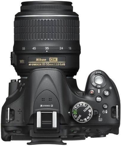 Nikon Fotocamera: Nikon d5200 avec lens kit 18 55mm – Usato da La Chaux-de-Fonds venduto da Honit.ch 1