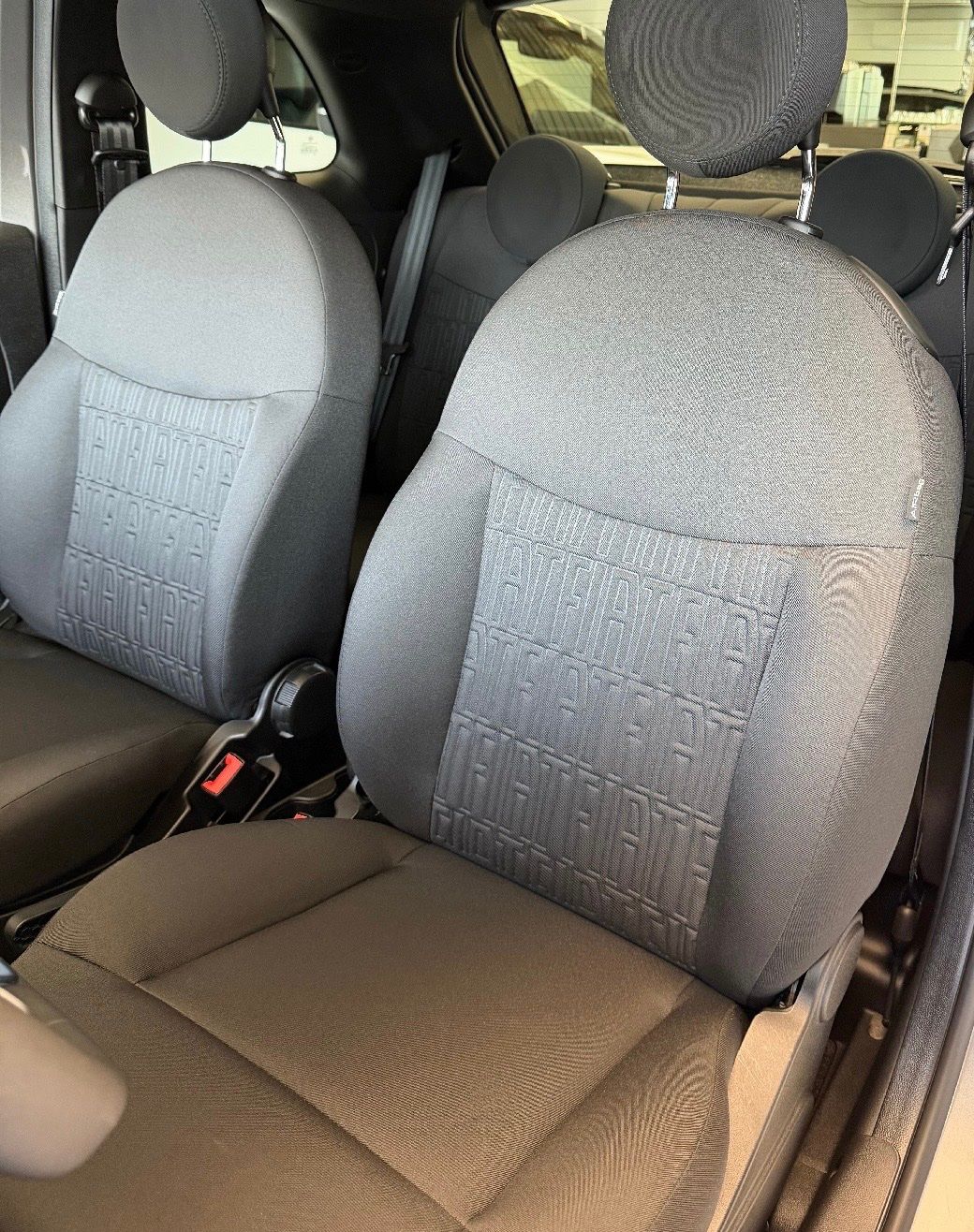 Fiat Automobili: Fiat 500C Lounge - 2023 - MildHybrid – Usato da Carouge GE venduto da pau_y7vk 6