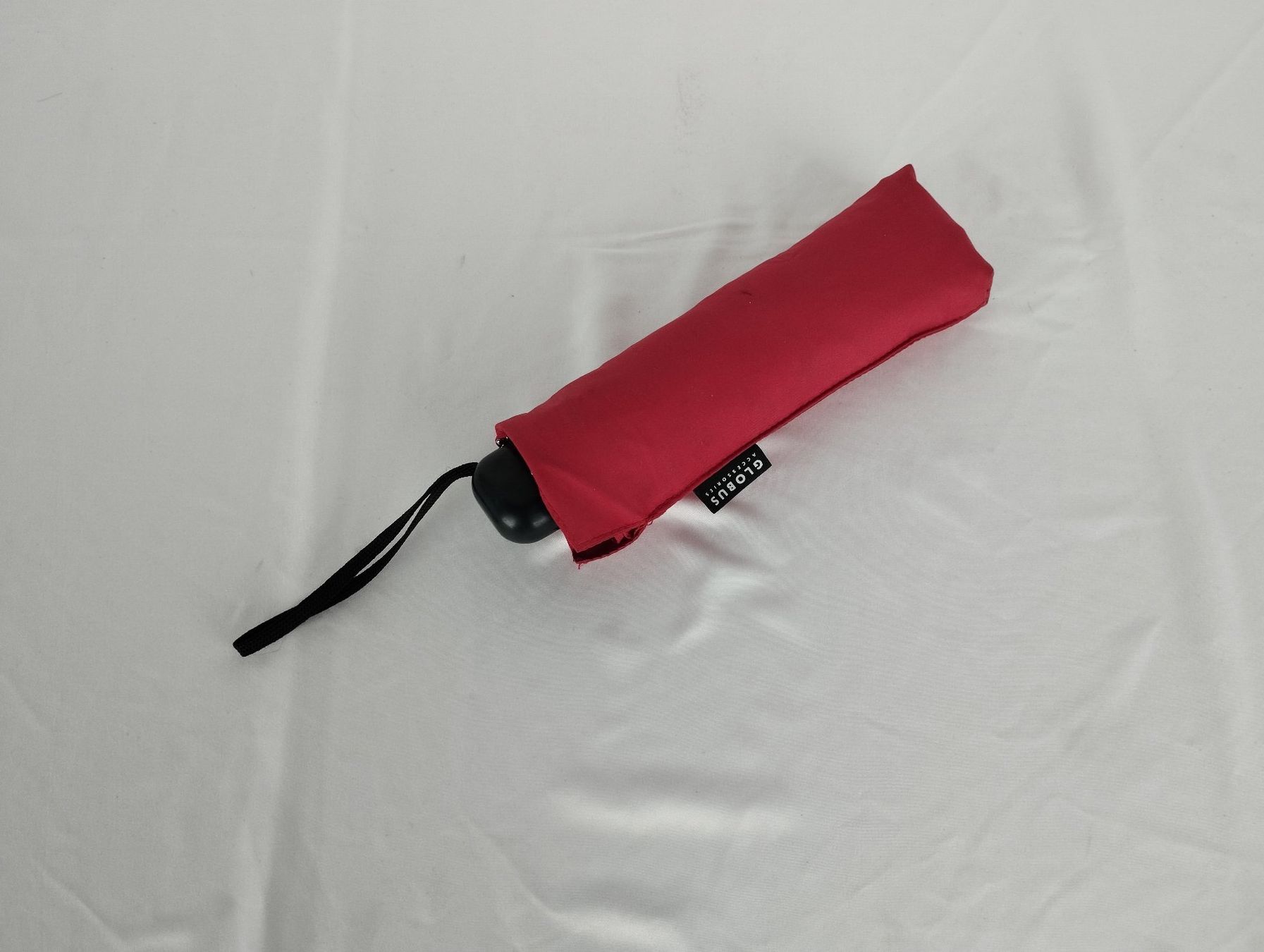 Ombrelli: GLOBUS Regenschirm rot – Usato da Schübelbach venduto da Restwert_Schubelbach 3