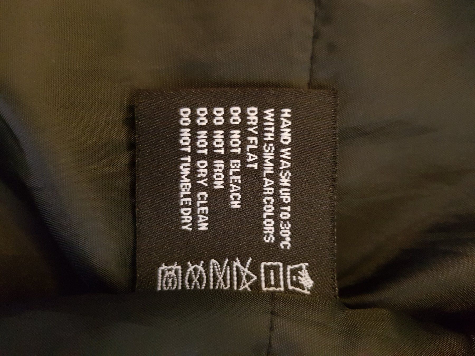 Giacche: Jacke Akademiks New York – Usato da Ostermundigen venduto da oj1982 6