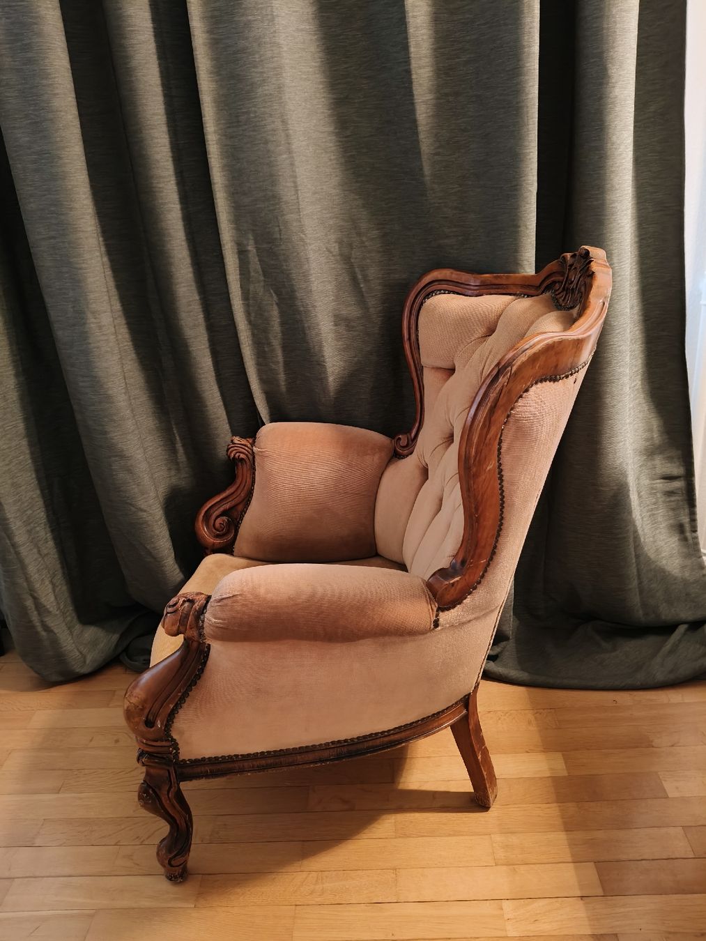 Poltrone: Antiker Sessel – Usato da Einsiedeln venduto da Pascald05 1