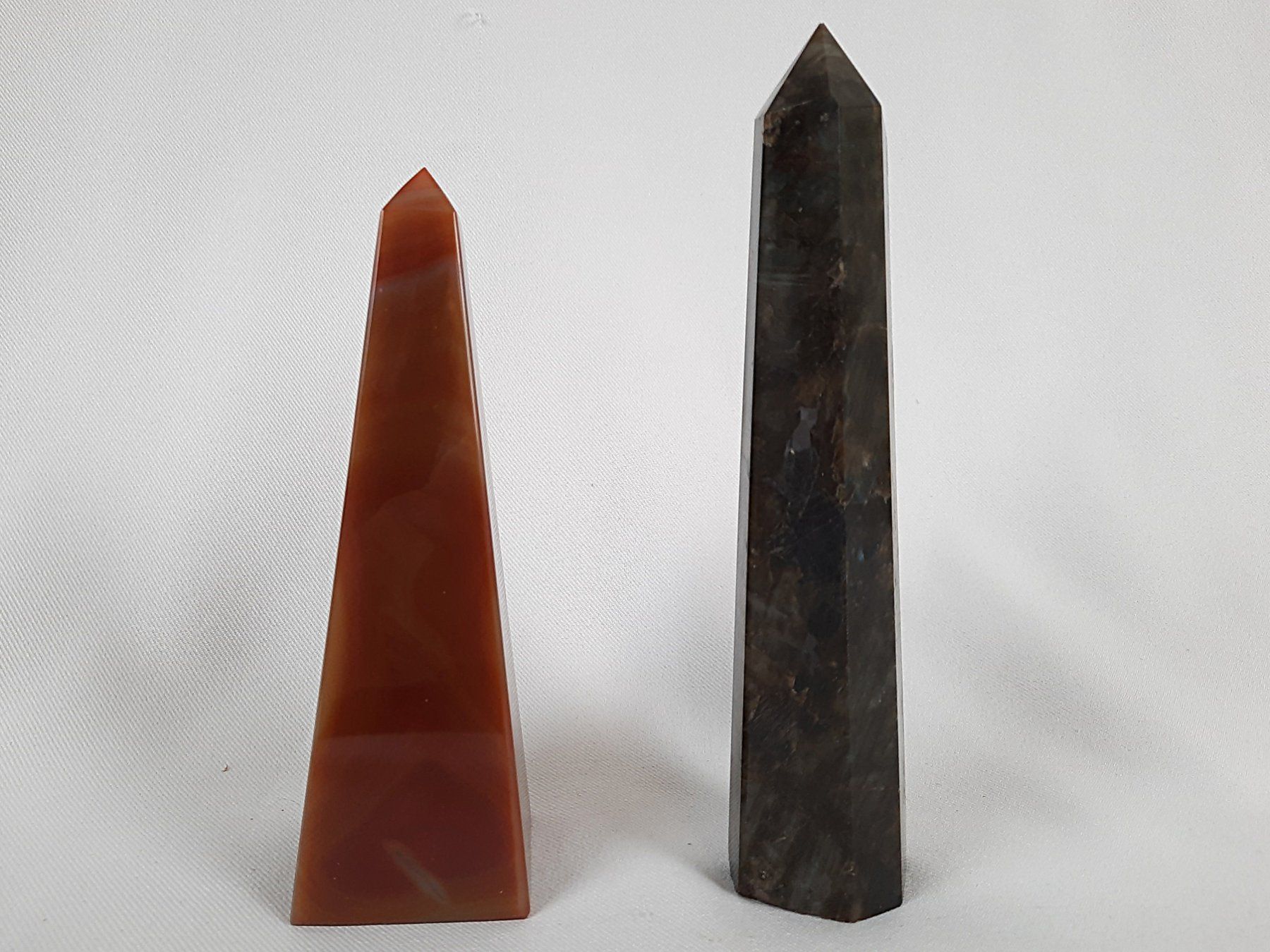 Minéraux & Lithothérapie: 2 Steinspitzen – D'occasion à Beinwil am See par Restwert_Beinwil
