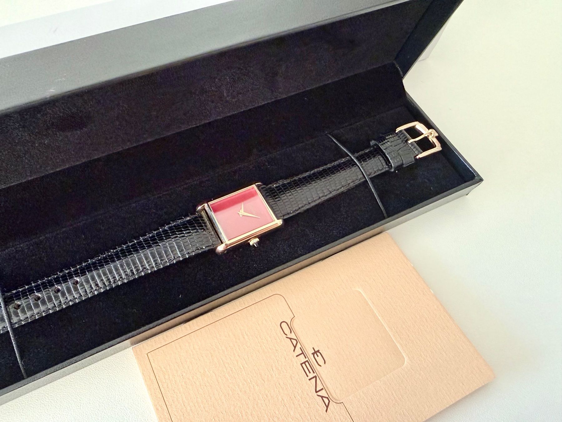 Orologi: CATENA "Tank" type, MEDIUM, Plaqué or, Mechanical, Swiss – Nuovo e nell'imballaggio originale da Le Mont-sur-Lausanne venduto da LycaGallery 7