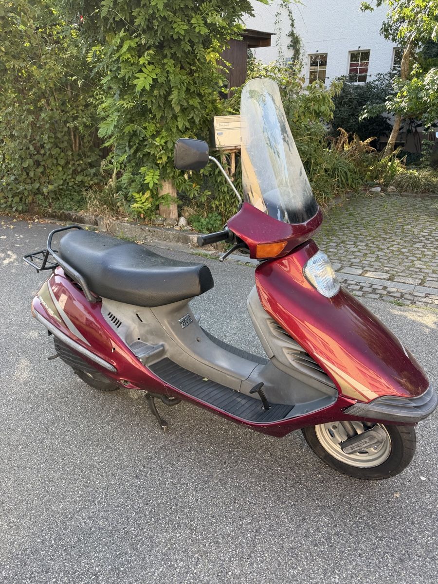 Honda Scooter: Honda Spacy 125cc Rot – Usato da Utzenstorf venduto da _.itallenny07._ 1