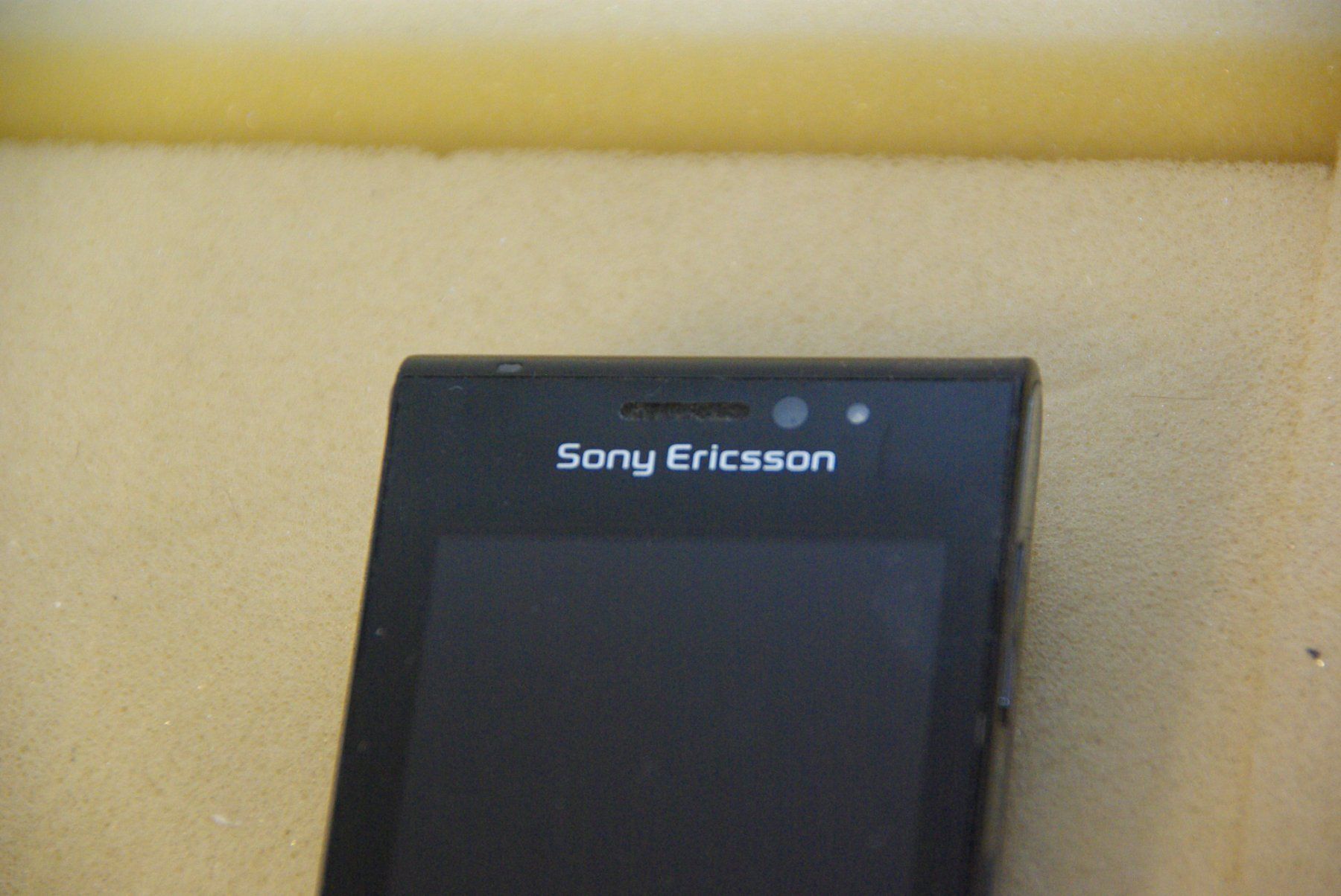 Sony Telefoni cellulari / Smartphones: Sony Ericsson Satio mit 12.1 megapixel – Difettoso da Herisau venduto da Cevianer1844 1