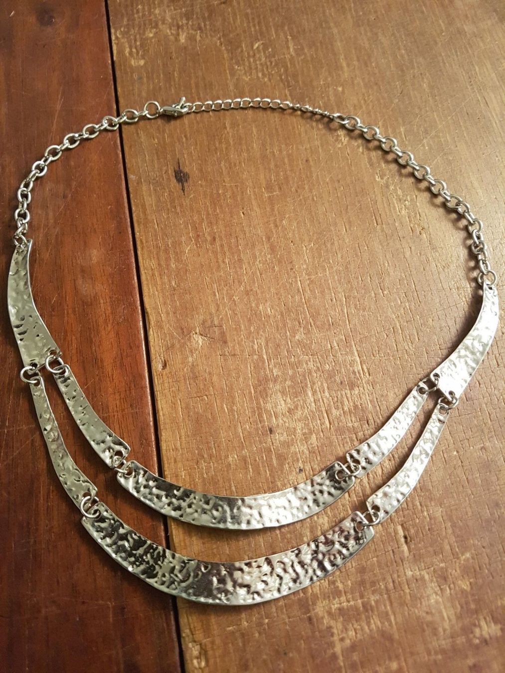 Catenine: Kette mit langen geschl. Metallplättchen – Usato da Ettingen venduto da Maranathatalitha 3