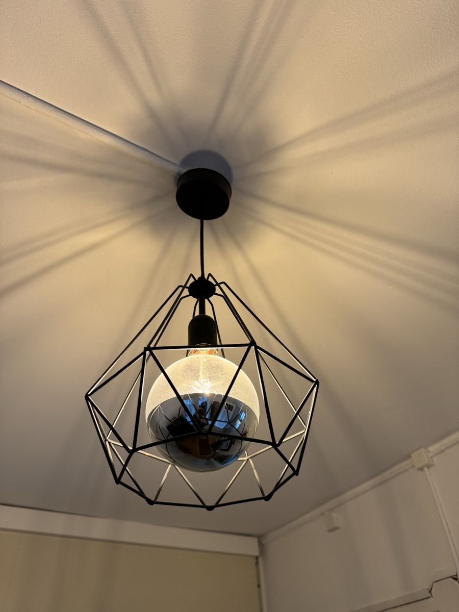 Lampadari & plafoniere: Tolle schwarze Hängeleuchte - Top Zustand – Usato da Bern venduto da JaninJenin 2