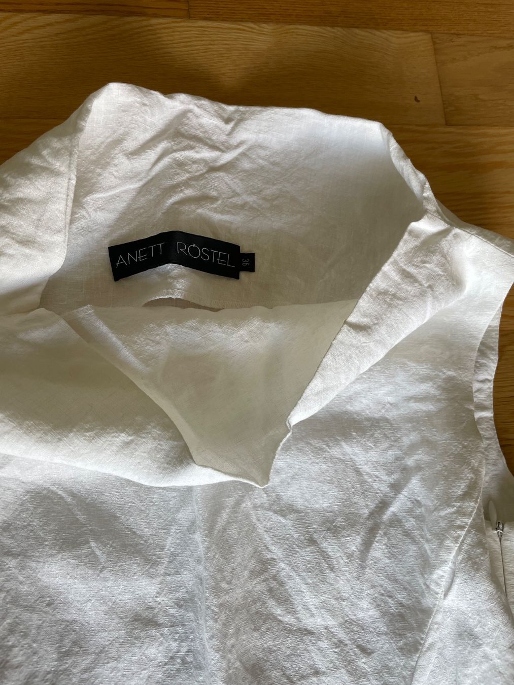 Robes: Leinenkleid einer Schweizer Designerin – D'occasion à Richterswil par IrynaL 2
