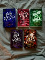 Truly Devious Band 1-5