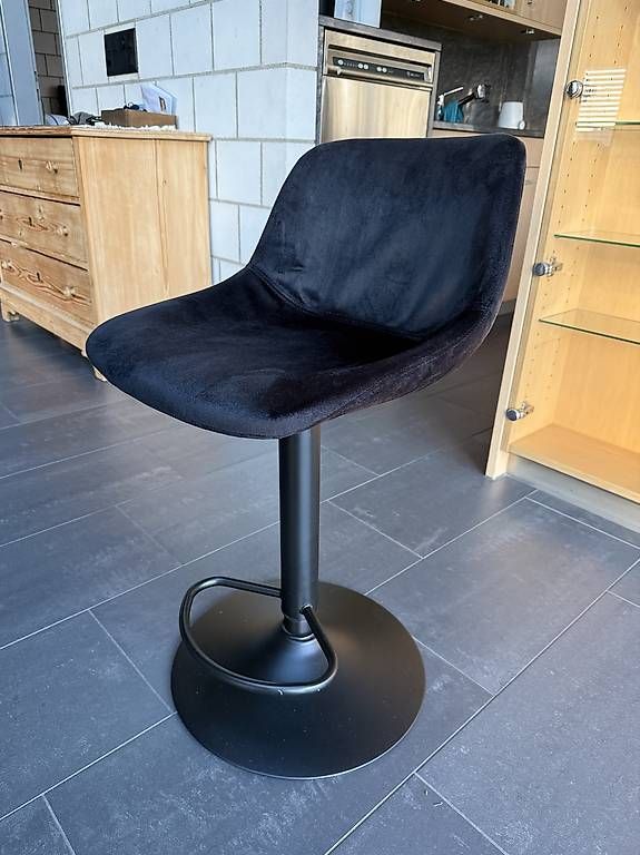 Hocker: 4 Barhocker verstellbar – Gebraucht aus Seftigen von rose445 1