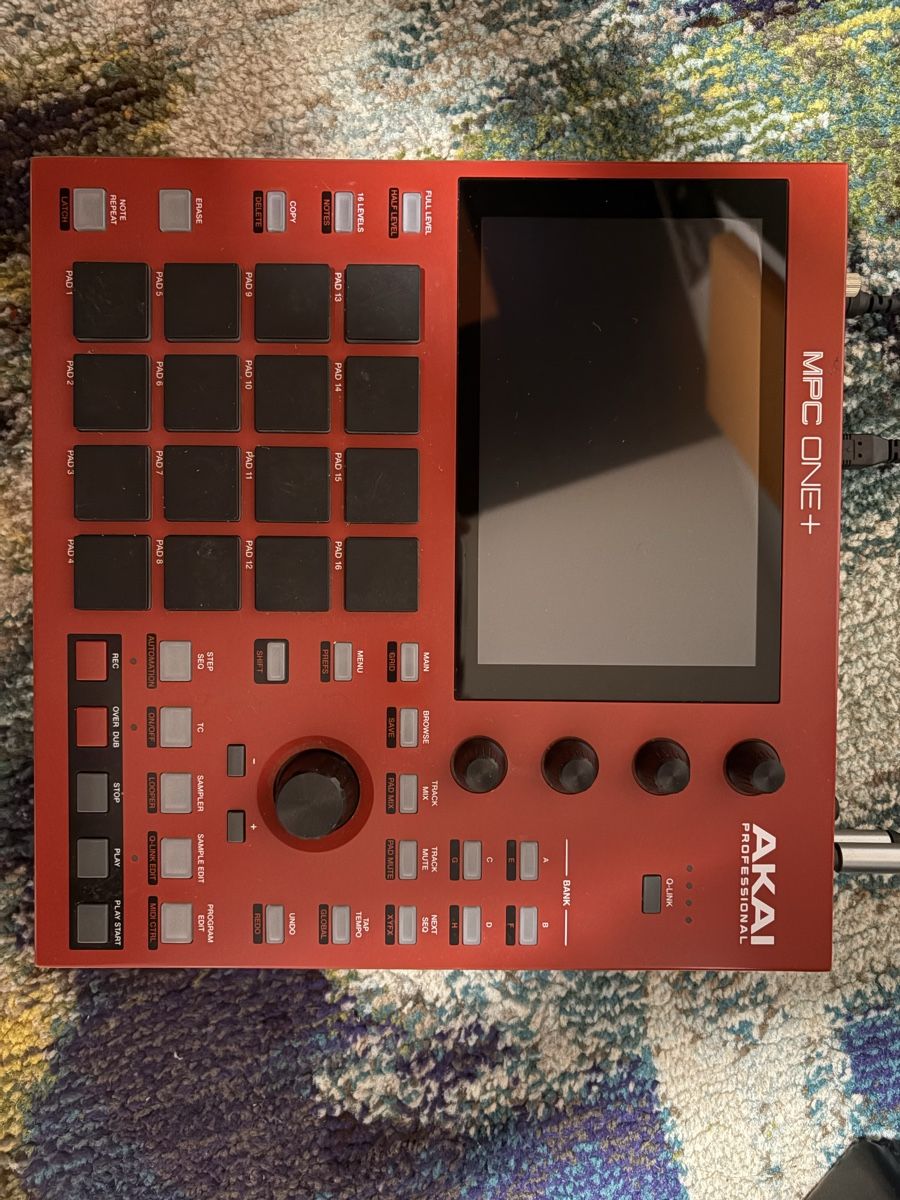 Akai Musikinstrumente: Akai MPC One Plus + Behringer Monitoren – Gebraucht aus Gipf-Oberfrick von sid_h5fn 2
