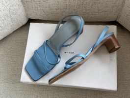 By Far Sandalen Hellblau Leder – Gr. 38 – mit Box & Dustbag
