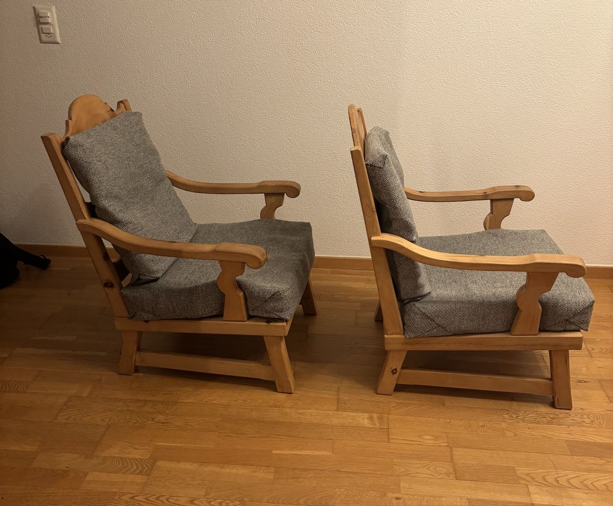 Fauteuils: Zwei massive Holzsessel (Set) – D'occasion à Niederbipp par Pto6 5