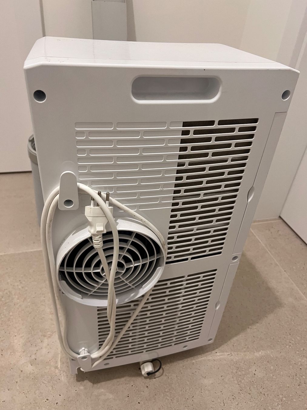 Rotel Klimageräte: Climatiseur mobile Rotel U797CH2 – Gebraucht aus Founex von mpw_62nc 2