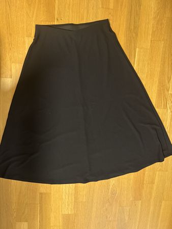 Rock C&A schwarz elastischer Bund Grösse M 