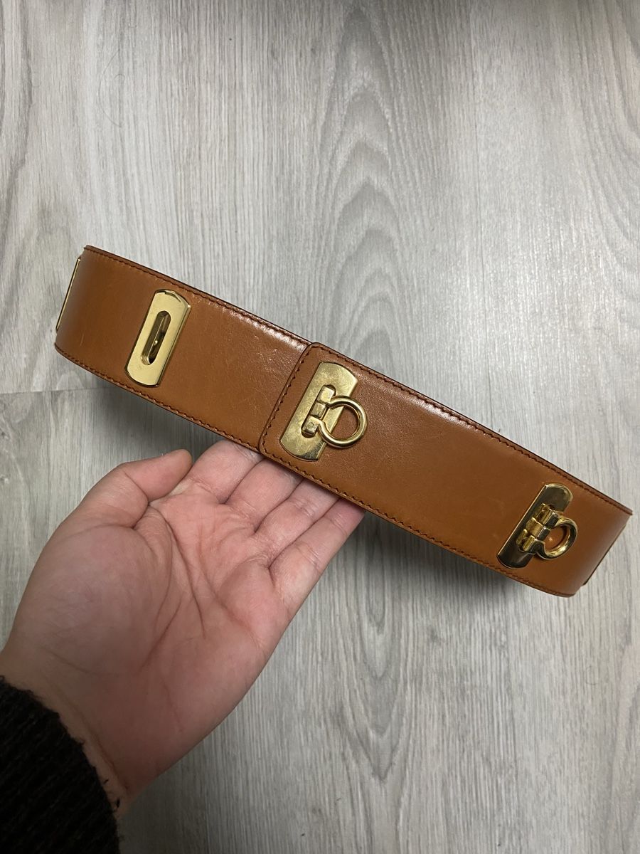 Escada Cinture: Ceinture Escada vintage – Usato da Montreux venduto da Perledor