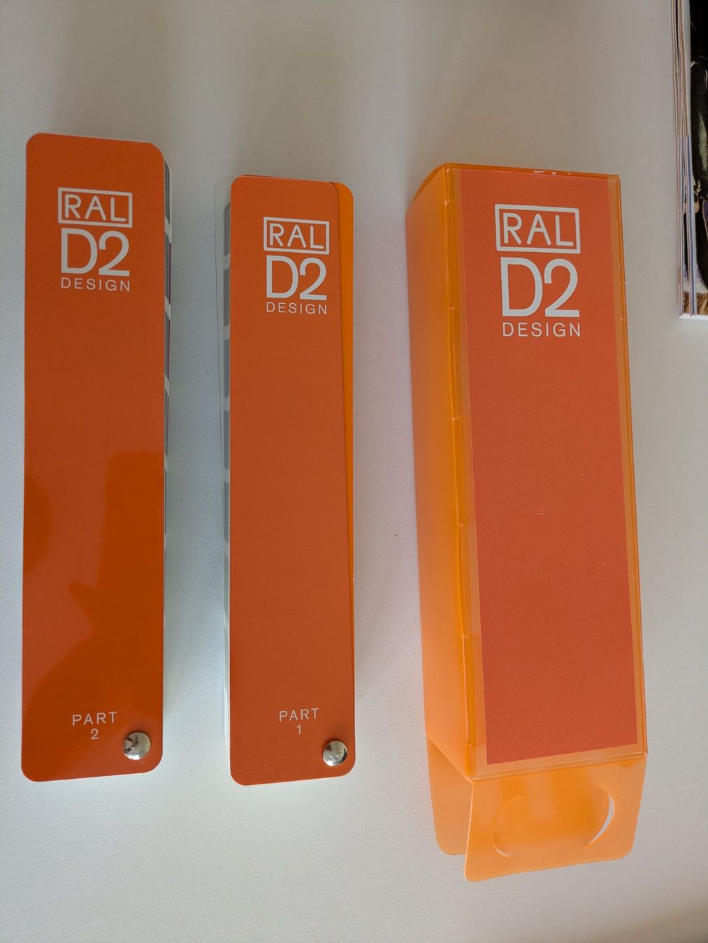 Documenti: RAL D2 Design Farbtonfächer – Usato da Winterthur venduto da maranello123 1