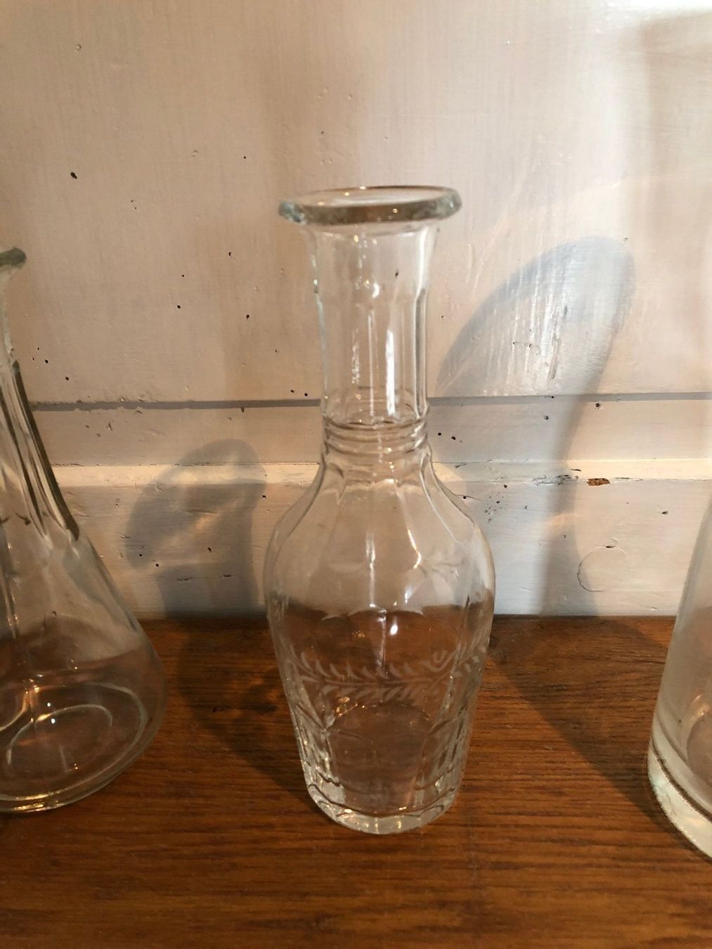 Caraffe: Glaskaraffen fein antik Muster weiss 3x – Usato da Siblingen venduto da Jayuah 1