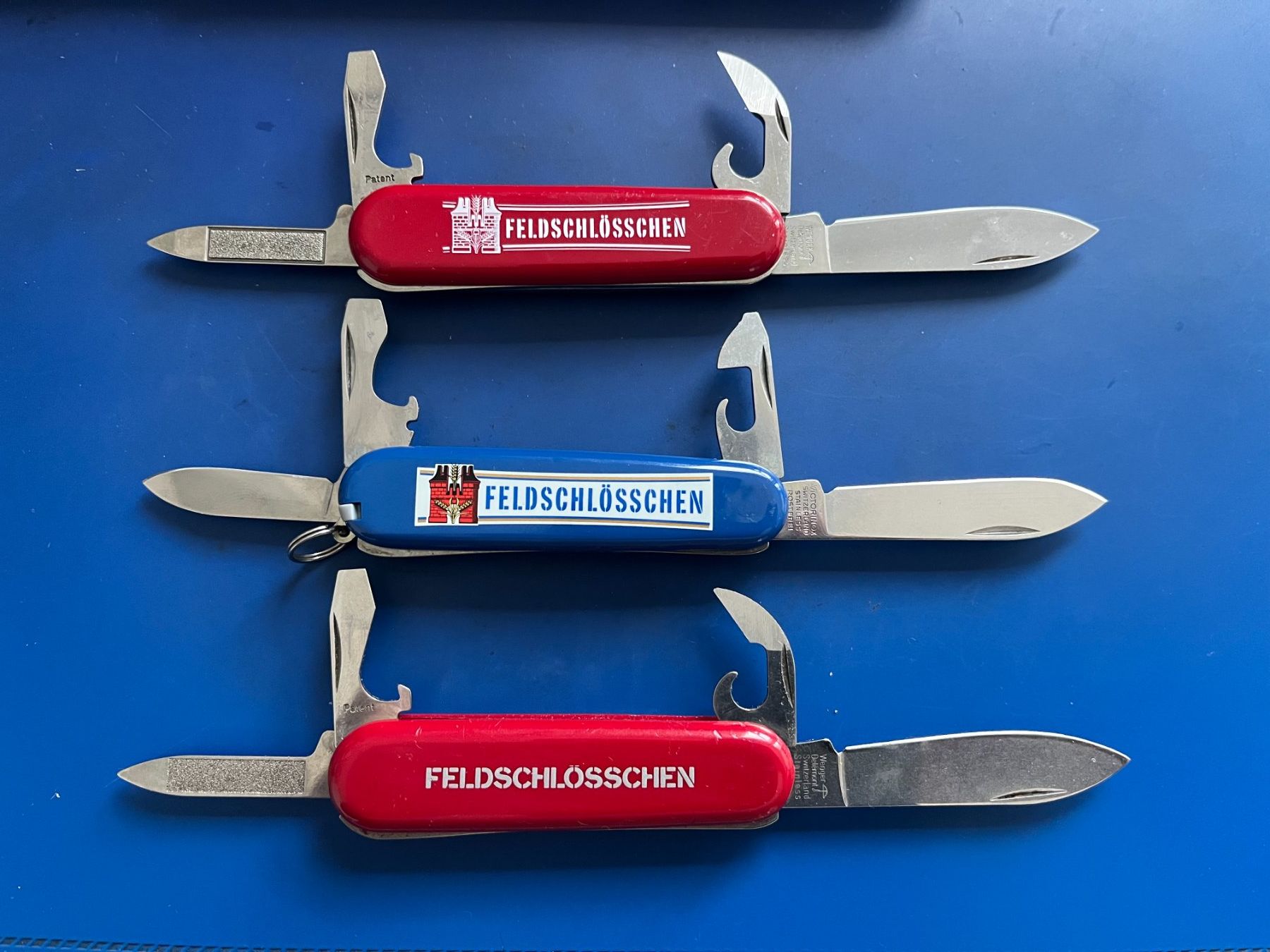 Victorinox Coltelli tascabile: 3x Taschenmesser Feldschlösschen – Nuovo (secondo la descrizione) da Dintikon venduto da Redgar58 1
