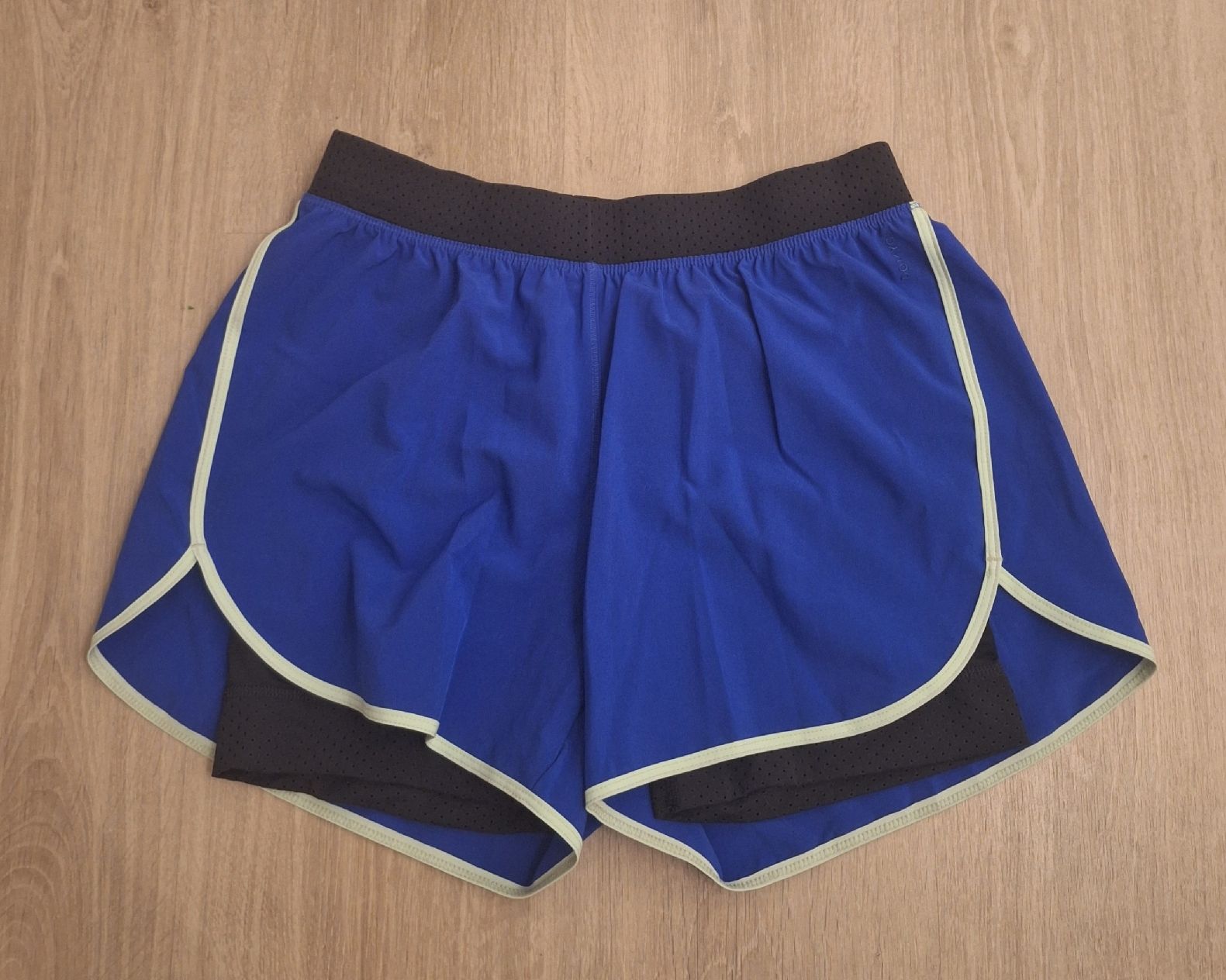 Decathlon Pantaloni: Short de sport, taille S, décathlon. – Nuovo (secondo la descrizione) da Ins venduto da des_vm2v