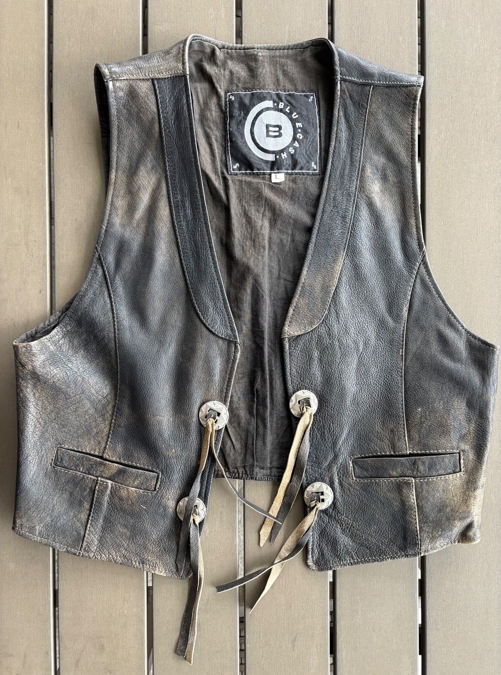 Gilets & Westen: Motorcycle Klassische Lederweste, Gr. L – Gebraucht aus Ebnat-Kappel von Molton