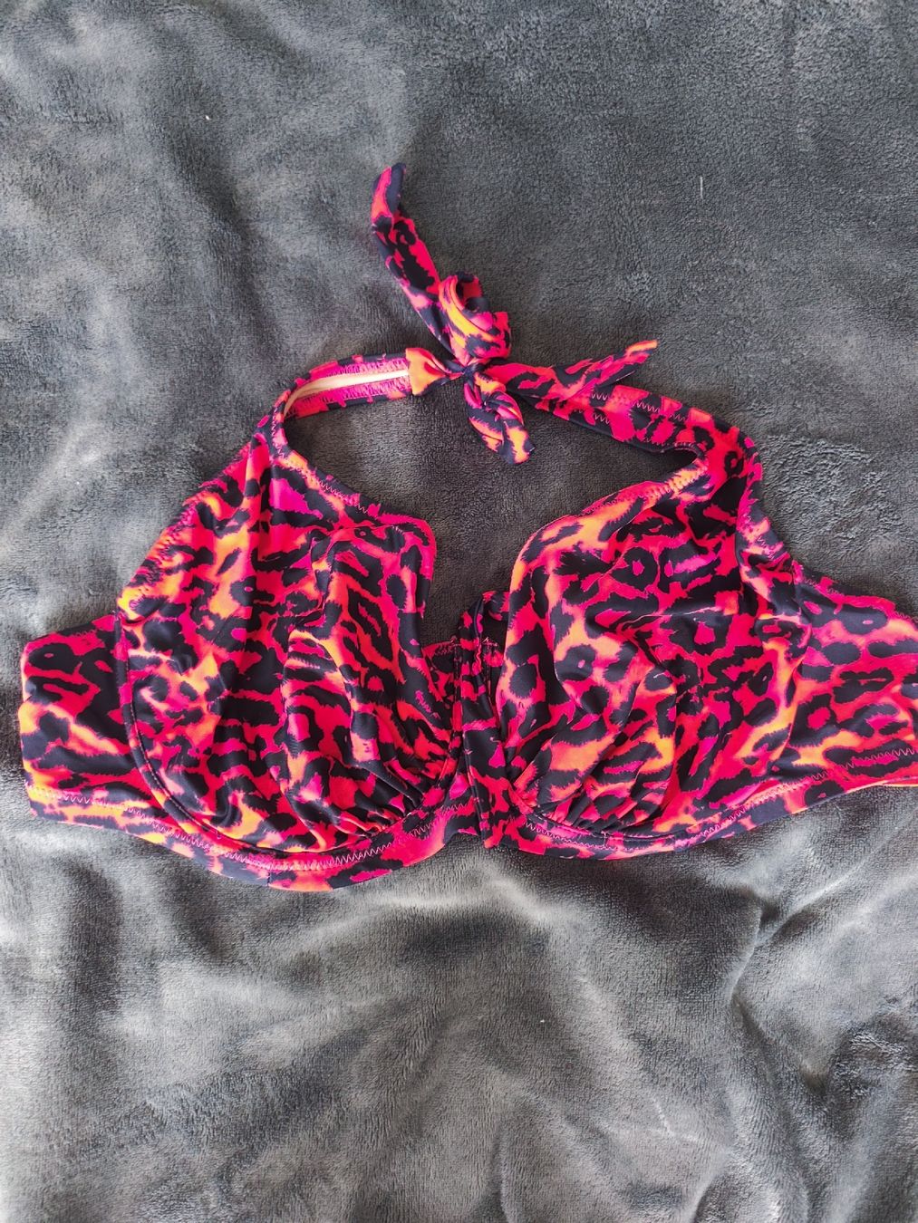 Costumi da bagno & Bikini: Bikini brassière 85G – Nuovo (secondo la descrizione) da Bassecourt venduto da dar_c72c