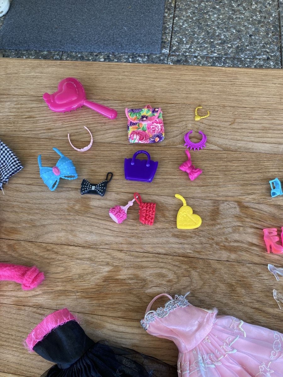 Spielzeuge: Grosses Konvolut Barbie – Gebraucht aus Othmarsingen von Elkyko 3