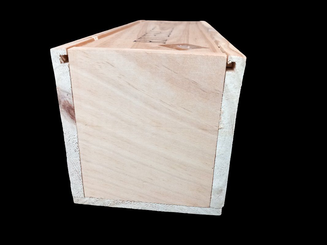 Altro: Weinkiste aus Holz – Usato da Hünenberg venduto da Restwert_Zug 2