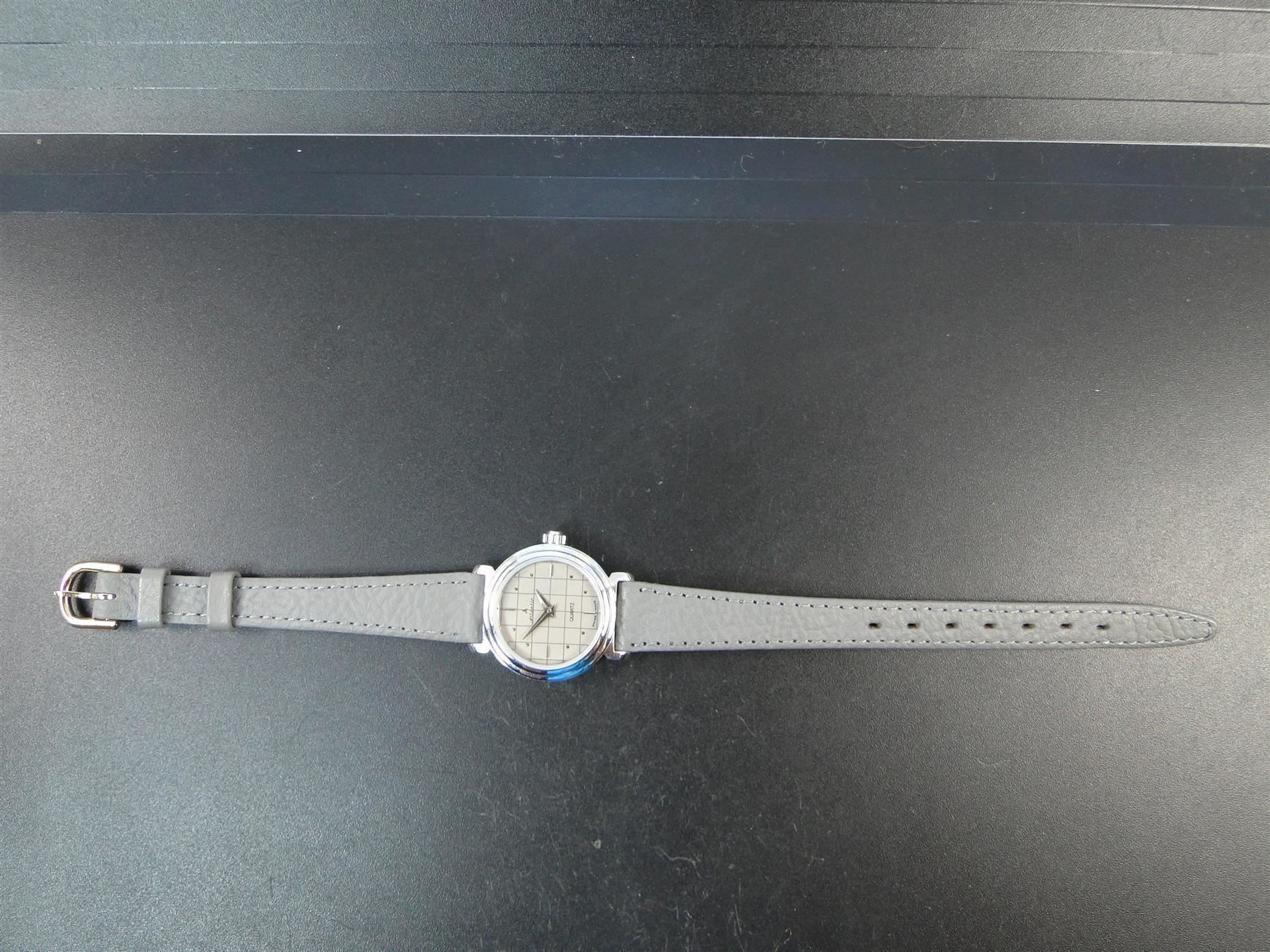 Atlantic Orologi: NOS - Atlantic Damenuhr / Markenuhr - 5d – Nuovo (secondo la descrizione) da Zürich venduto da papsas 5