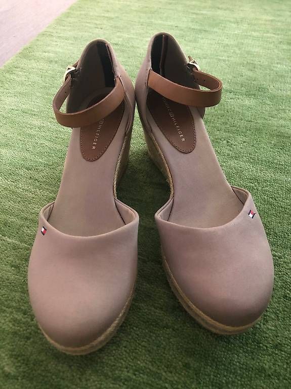 Damenschuhe: Sandali Tommy Hilfiger – Gebraucht aus Faido von _giulia_