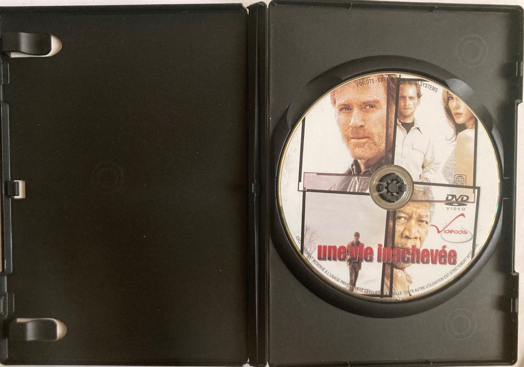 Tutti i DVDs: REDFORD / LOPEZ / FREEMAN - UNE VIE INACHEVÉE – Usato da Poliez-Pittet venduto da Newtown-Records 2