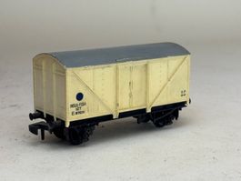 VE1- Hornby gedeckter Wagon weiss
