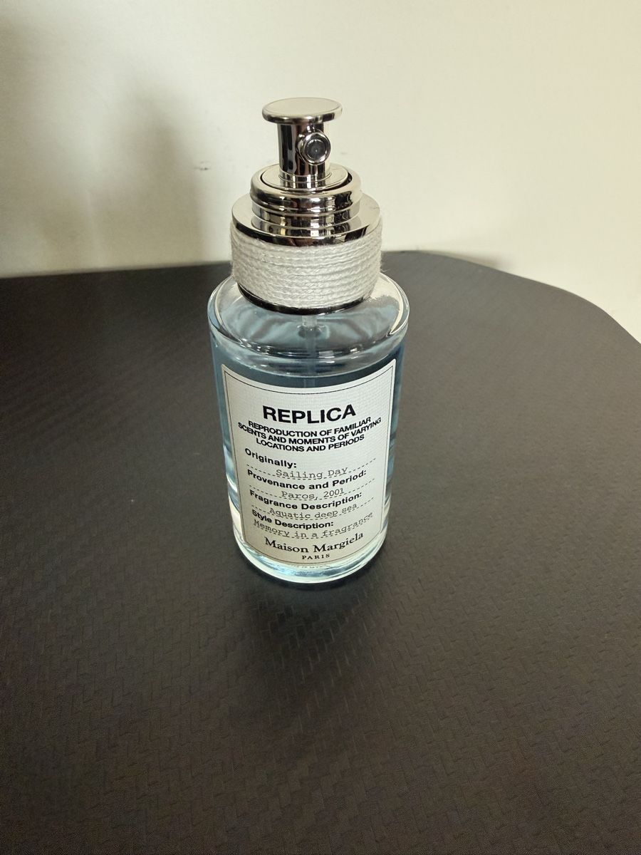 Maison Margiela Parfums & Eau de Toilette: Maison Margiela Sailing day 30ml  – D'occasion à Vésenaz par MirZak