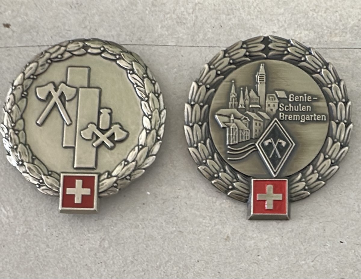 Schweizer Armee Plaketten & Abzeichen: Armee – Gebraucht aus Morbio Inferiore von Ecod